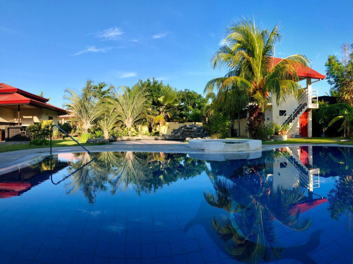 Strutz Art Garden Resort Bangued Exteriör bild