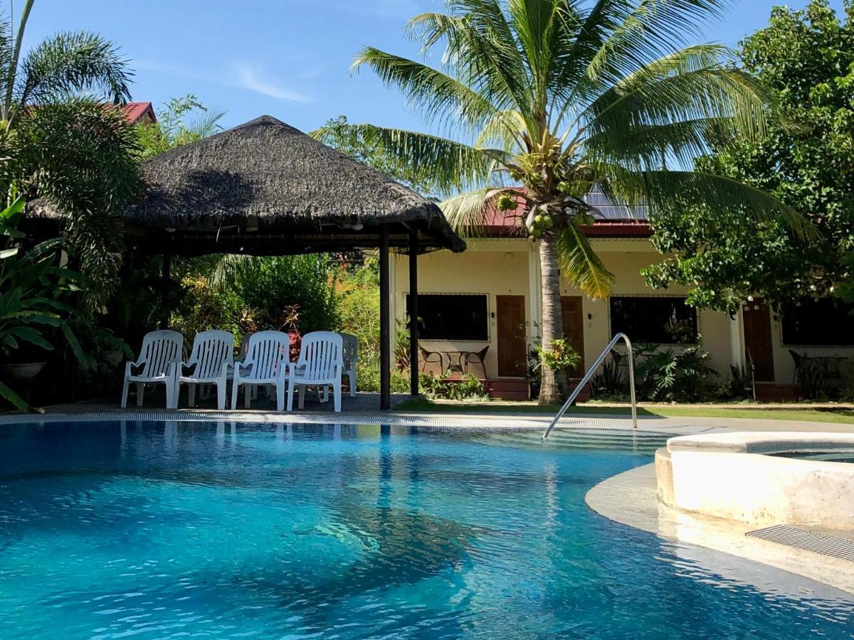 Strutz Art Garden Resort Bangued Exteriör bild