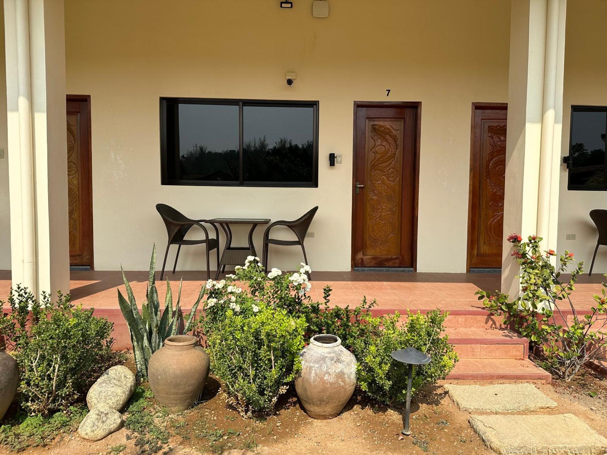 Strutz Art Garden Resort Bangued Rum bild