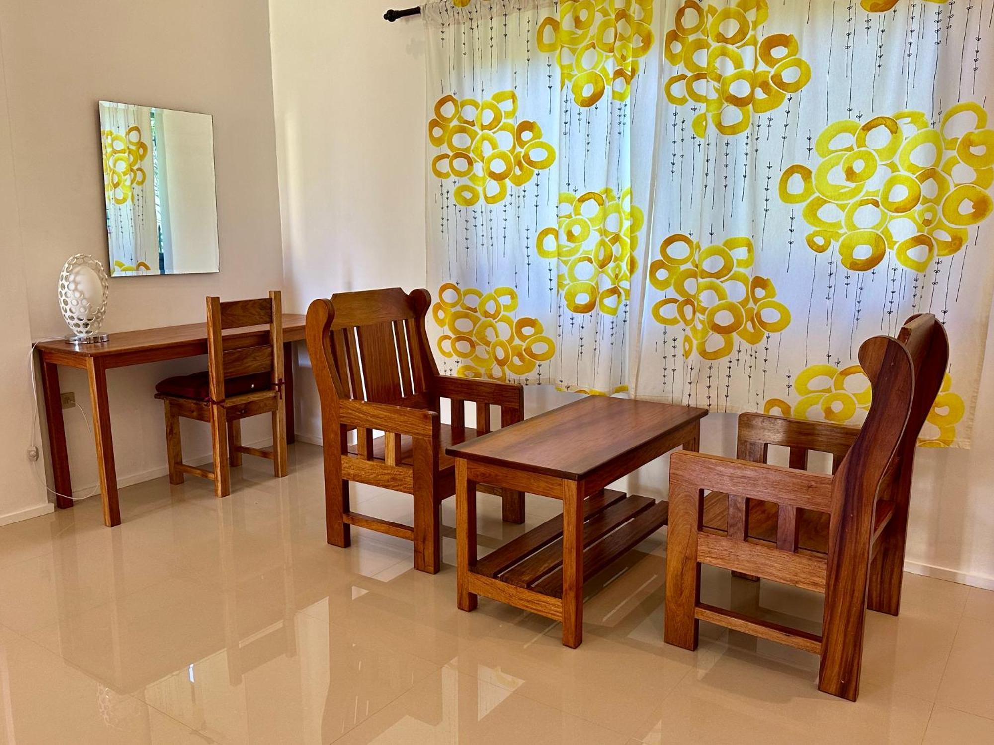 Strutz Art Garden Resort Bangued Exteriör bild